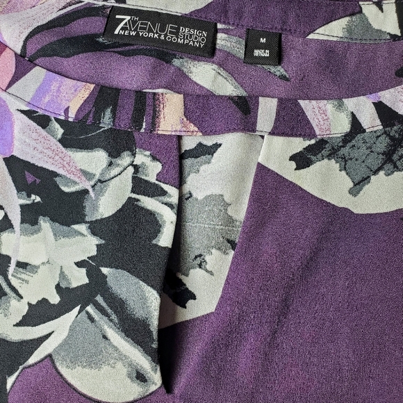 7th Avenue Design Studio New York & Company Med Purple Floral Key Hole Blouse - Picture 10 of 14